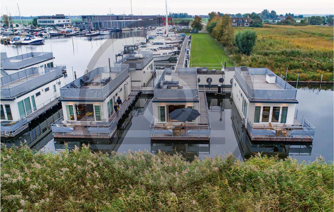 Stunning Ship In Aalsmeer With Kitchen Exterior foto